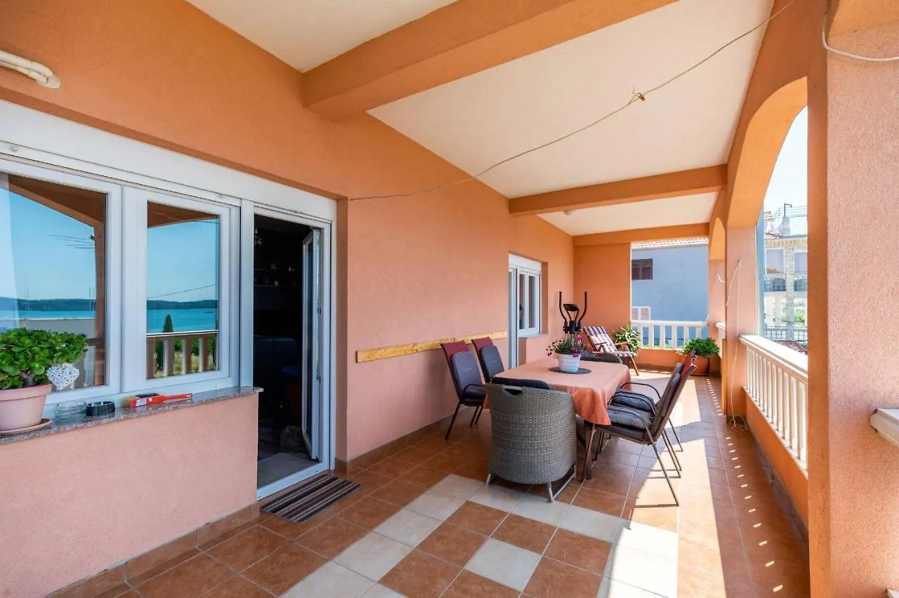 Apartment Lotus Trogir