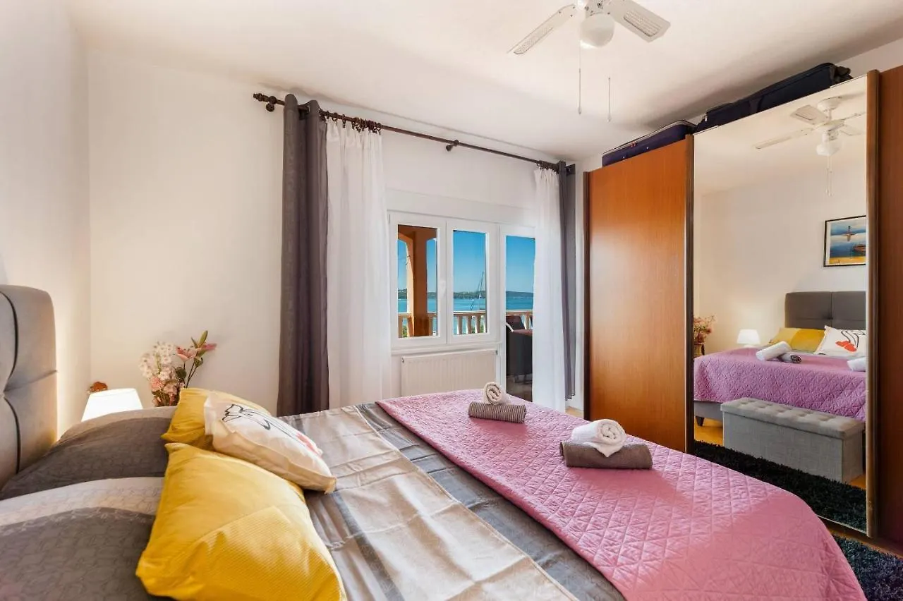Apartment Lotus Trogir